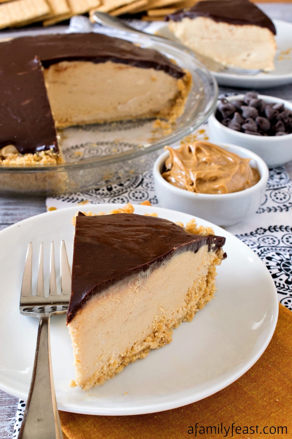 No Bake Chocolate Peanut Butter Pie