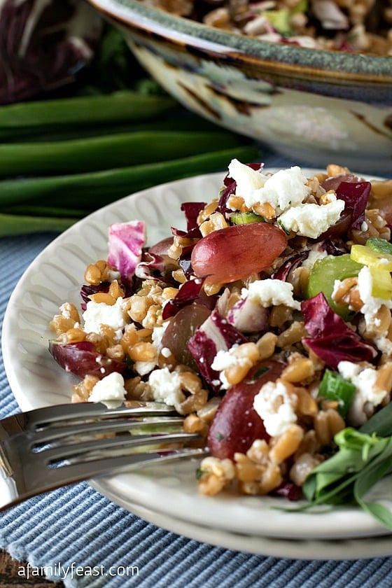 Farro Salad with Grapes, Goat Cheese and Tarragon Vinaigrette - a delicious and healthy recipe from Weight Watchers.