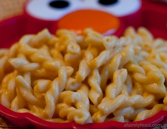 https://www.afamilyfeast.com/wp-content/uploads/2013/01/maccheese1.jpg