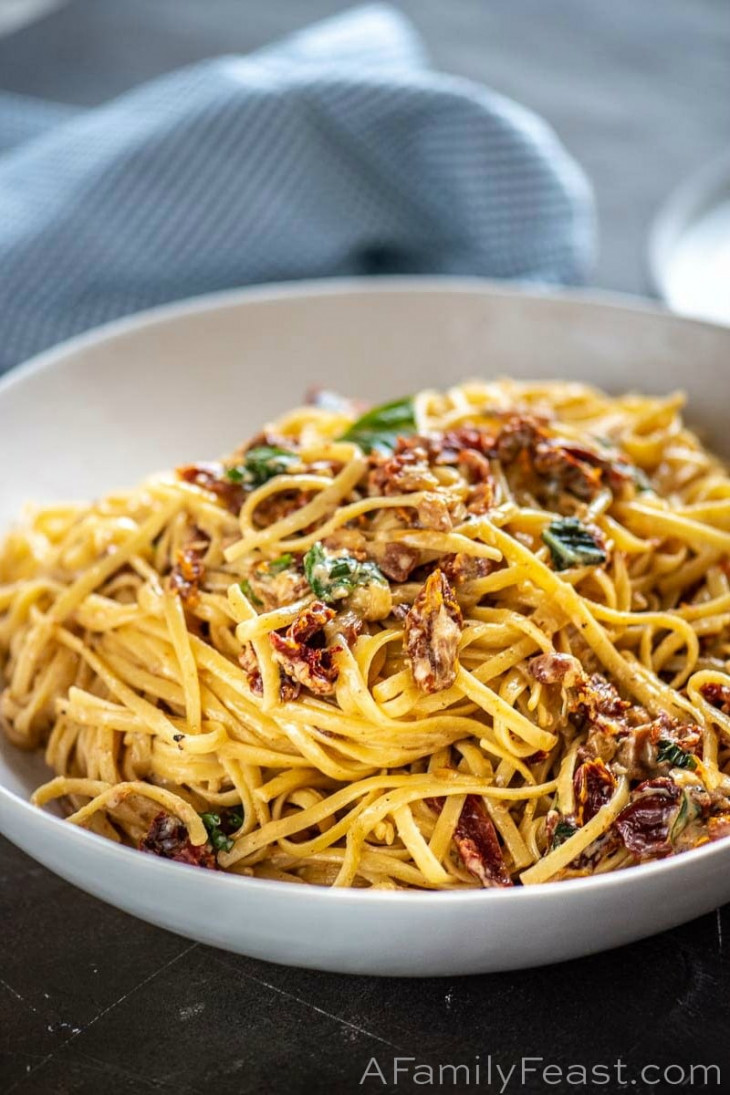 Linguine with Sun Dried Tomatoes and Brie