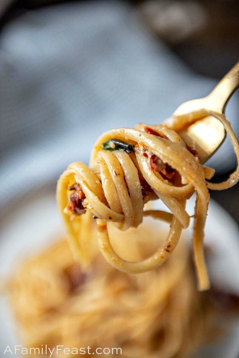Linguini with Sun Dried Tomatoes and Brie 