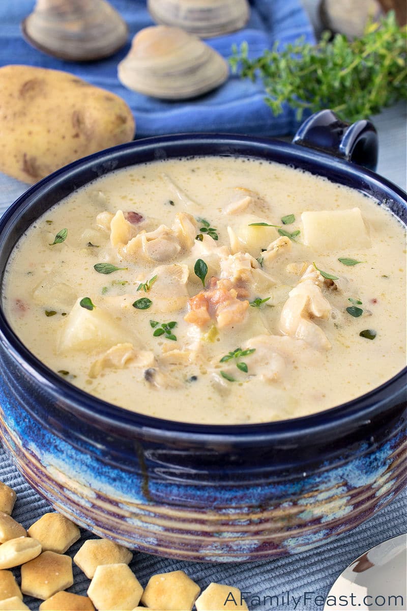 Best Homemade New England Clam Chowder Recipe - Lemon Blossoms