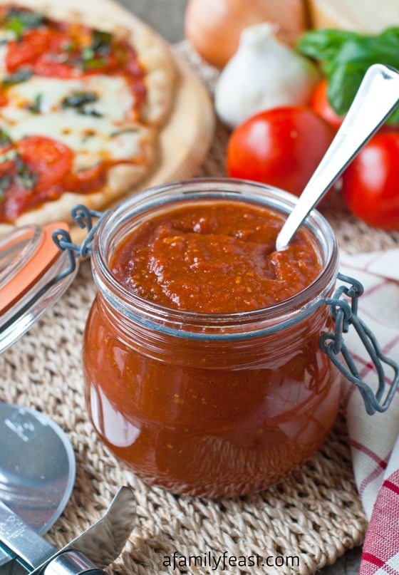 Roasted Tomato Pizza Sauce - A Family Feast