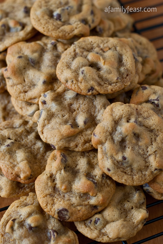 Copycat Entenmann's Chocolate Chip Cookies - super soft and moist chocolate chip cookies that taste just like the Entenmann's you can buy at the supermarket!