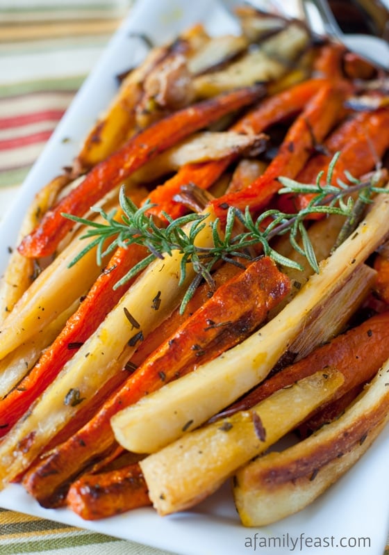 Roasted Carrots and Parsnips - A simple, delicious and elegant side dish for any meal! So easy and super flavorful!