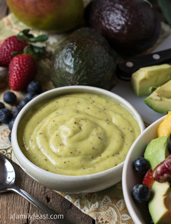 Avocado Poppy Seed Dressing - A easy and super delicious dressing that is great on fruit salads, or used as a dip! #LoveAvocado