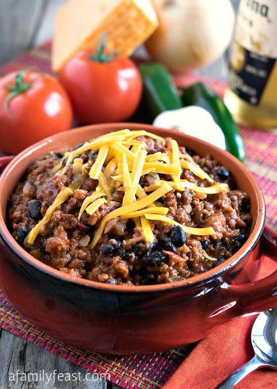 A super delicious Quick and Easy Chili Recipe that your family will love!