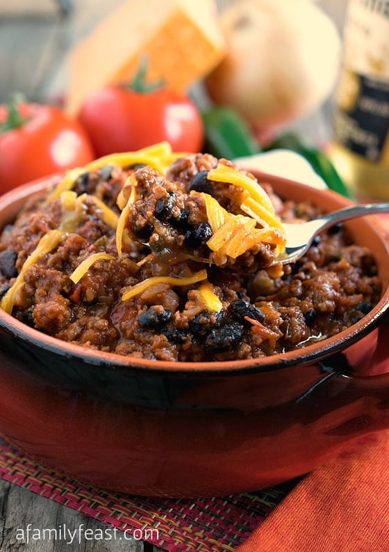 A super delicious Quick and Easy Chili Recipe that your family will love!