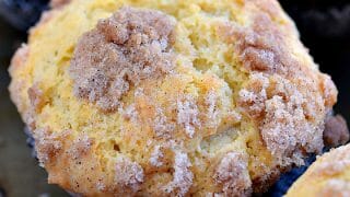 sour cream coffee cake