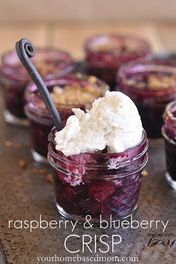 Raspberry and Blueberry Fruit Crisp - 25+ Best Blueberry Recipes