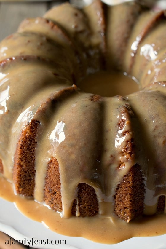 toffee pecan bundt cake