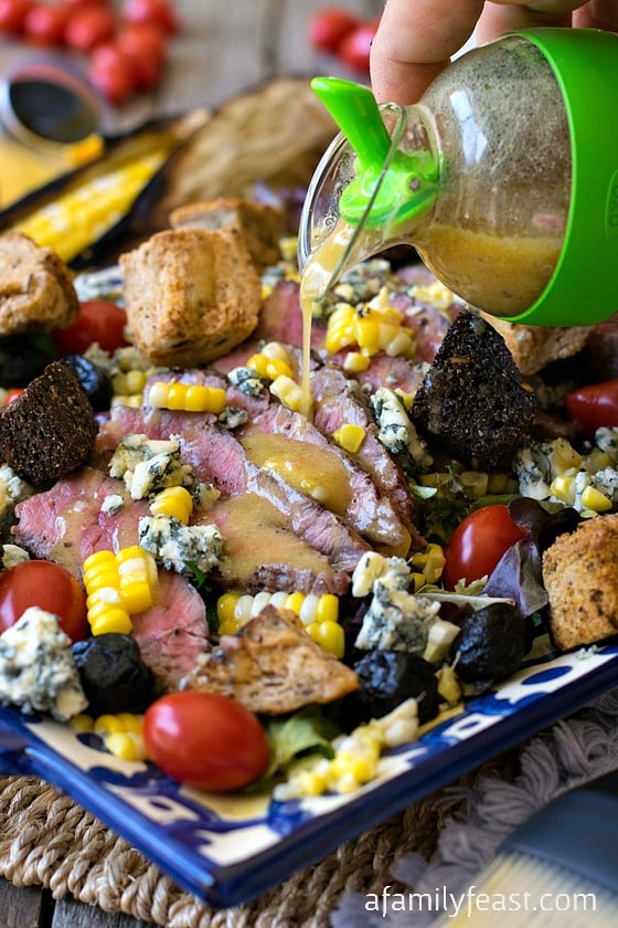 Grilled Steak and Corn Salad - A simple and delicious summertime meal! #WHATAGRILLWANTS