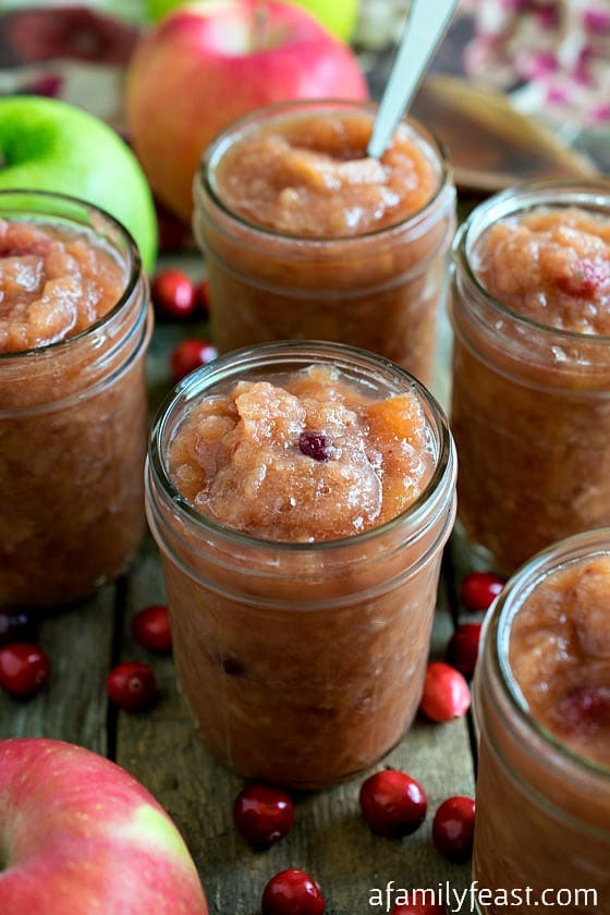 Slow Cooker Applesauce with Cranberries - This recipe couldn't be any easier! The perfect balance of sweet apples with a hint of tart cranberries. 