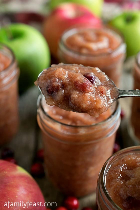 Slow Cooker Applesauce with Cranberries - This recipe couldn't be any easier! The perfect balance of sweet apples with a hint of tart cranberries. 