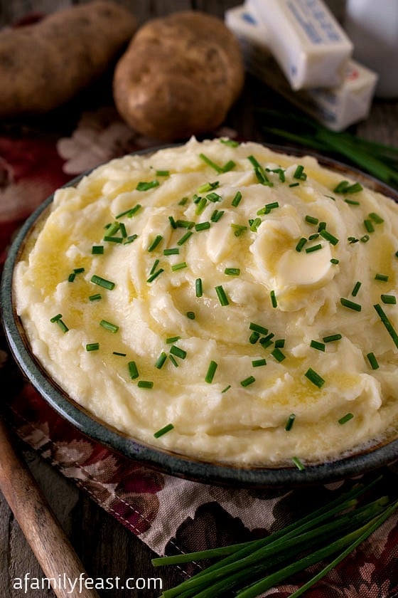 Perfect Mashed Potatoes - A Family Feast