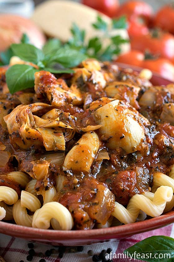Pasta Sauce Raphael - A bold and zesty pasta sauce from The Silver Palate Cookbook. This is delicious served hot or cold!