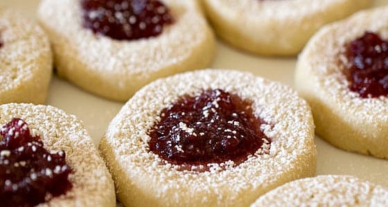 Pasta Frolla Christmas Jam Cookies - A Family Feast