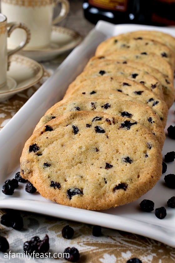 Crispy Zaletti Cookies - A lighter, crispier version of this classic Italian cookie. Rum-soaked currants give this cornmeal cookie it's fantastic flavor!