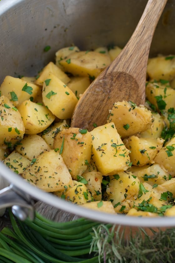 herbed boiled potatoes