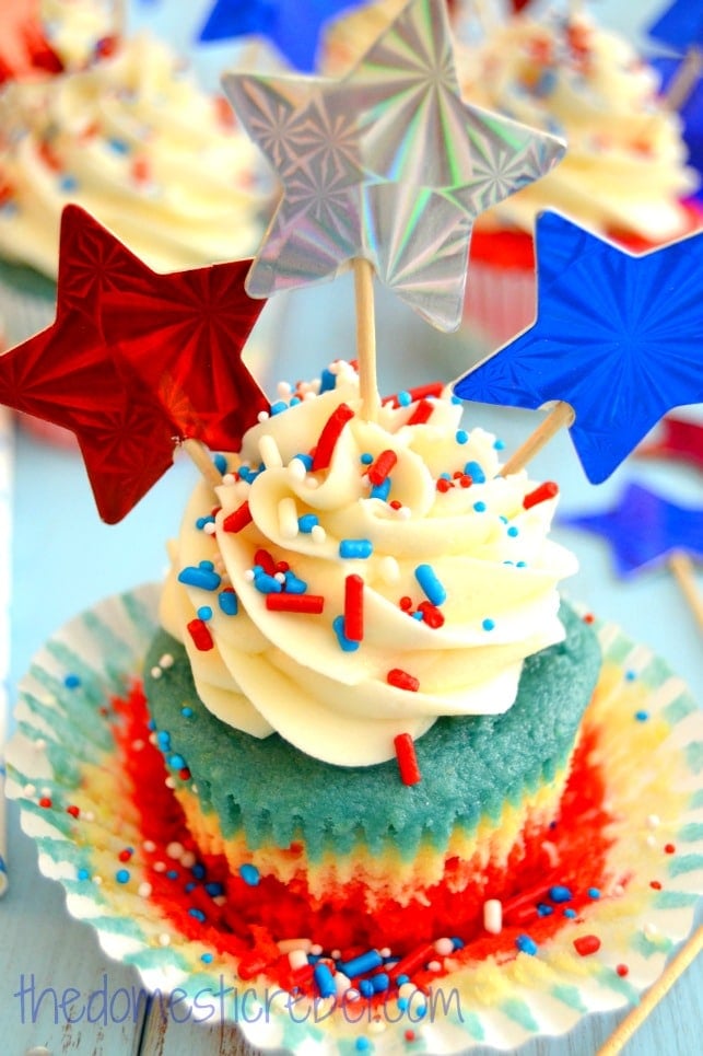 Patriotic Tye Dye Cupcakes - One of over 25 patriotic holiday recipes to help you celebrate Memorial Day, 4th of July, Flag Day, or any day!