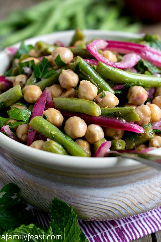 Chick Pea and Green Bean Salad - A simple, flavorful salad made with fresh garden green beans.