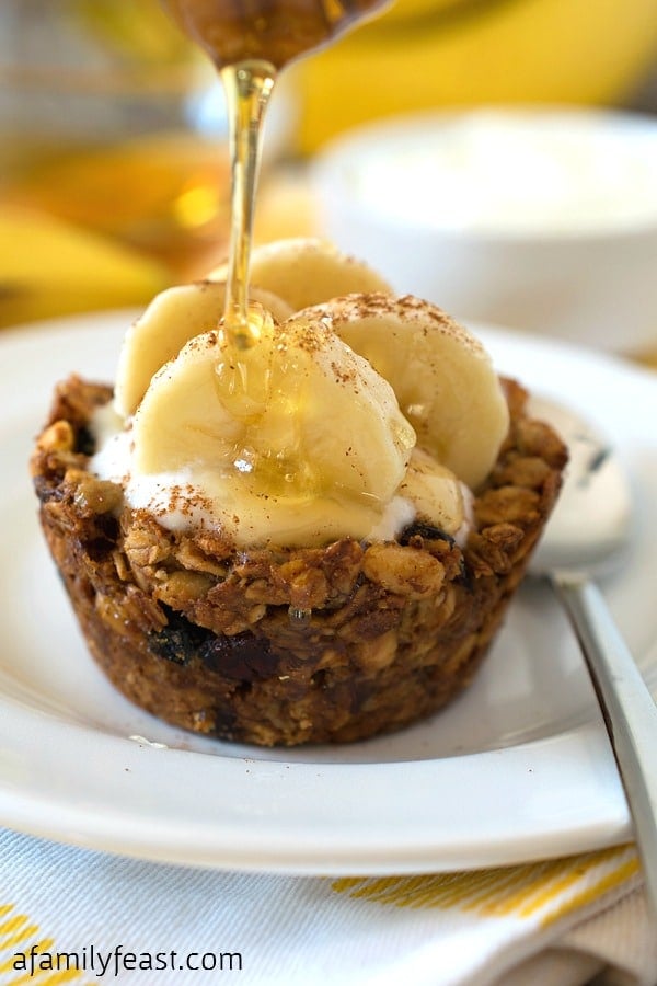 Fruit and Nut Oatmeal Breakfast Cups - Make breakfast a little extra special with these sweet little cups! Fill with yogurt and fruit for the perfect sweet treat.