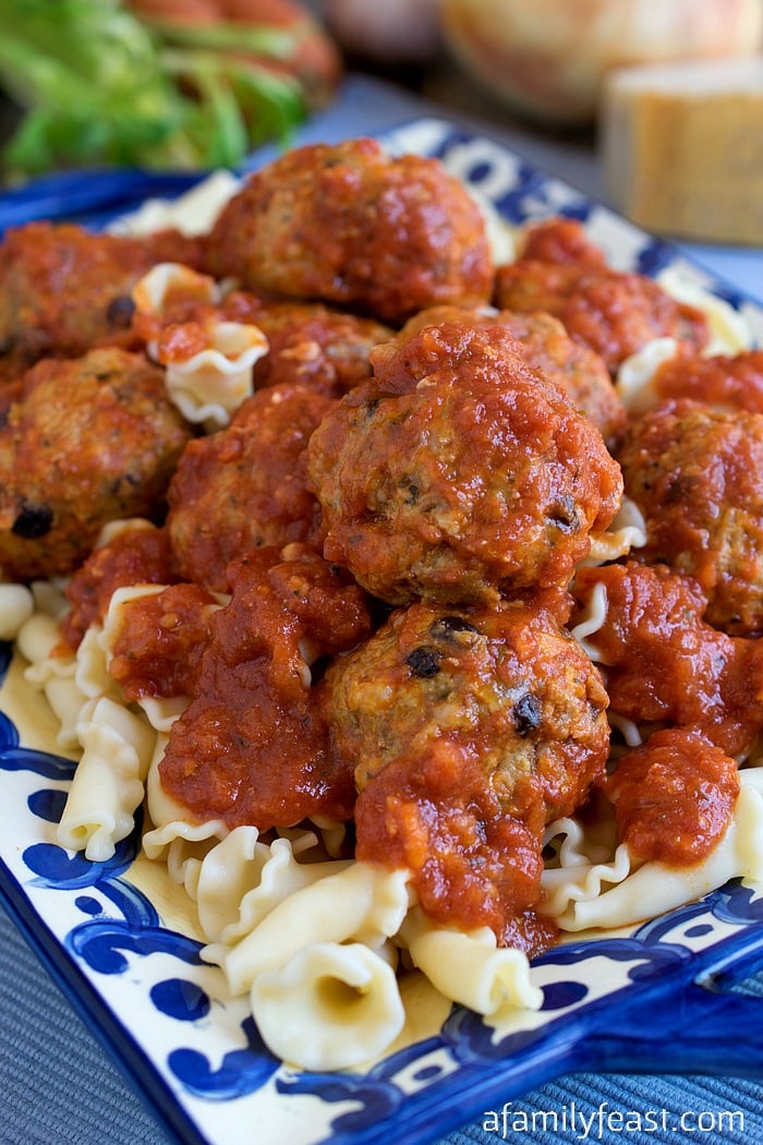 Dinner time will never be the same thanks to these zesty and delicious Pork Meatballs with Currants!