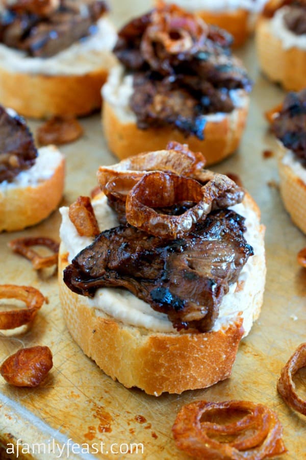 Beef Crostini with Horseradish Sauce - A fantastic flavor combination. This is a great appetizer for New Year's Eve or for any game day party.