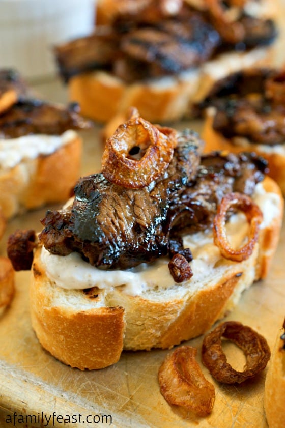 Beef Crostini with Horseradish Sauce - A fantastic flavor combination. This is a great appetizer for New Year's Eve or for any game day party.