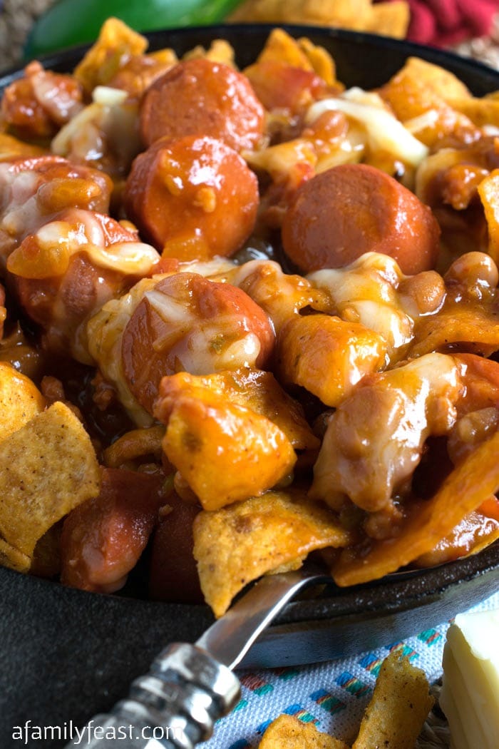 Corn Chip Chili Bowl - Great game day grub! Corn chips topped with chili. So good!