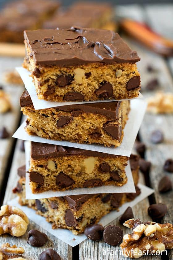 Deluxe Toll House Mud Bars - Chocolate chip and walnut cookie bars frosted with even more melted Toll House semi-sweet chocolate chips!