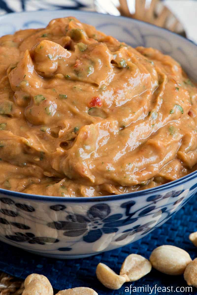 Thai Chili Peanut Sauce - An easy and addictively good peanut sauce with a kick of Thai spices and flavors.