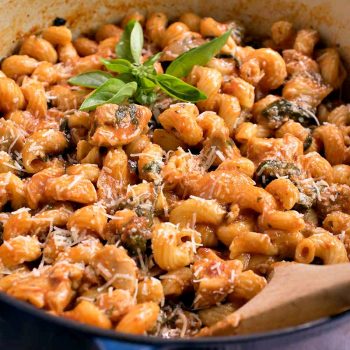 One Pot Pasta and Chicken with Spinach