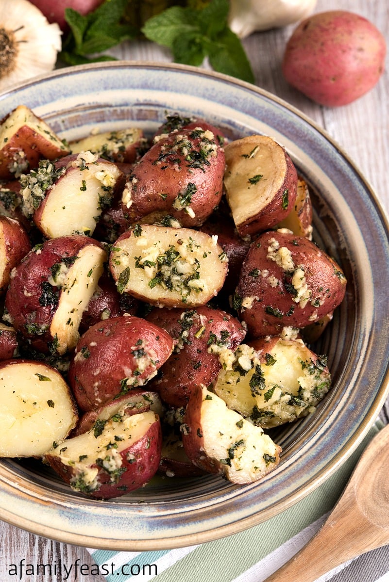 roasted potatoes with garlic and mint