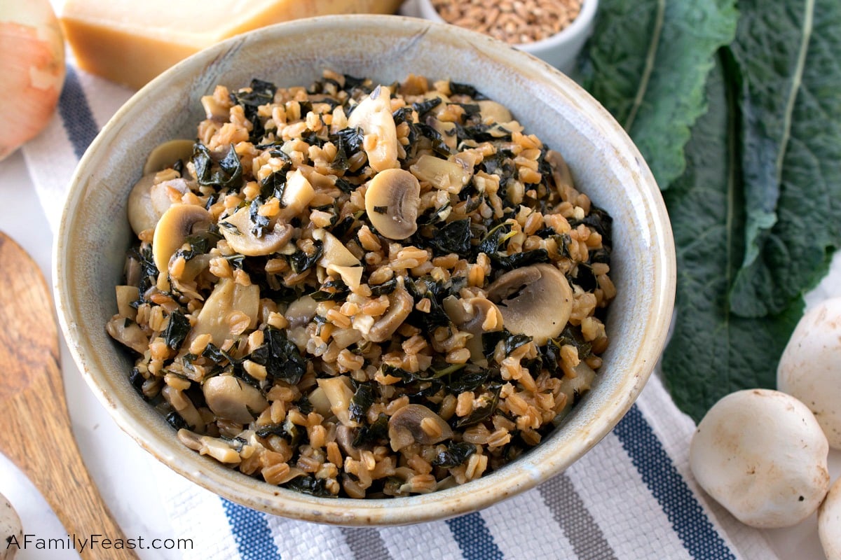 Farro Risotto with Mushrooms and Tuscan Kale 