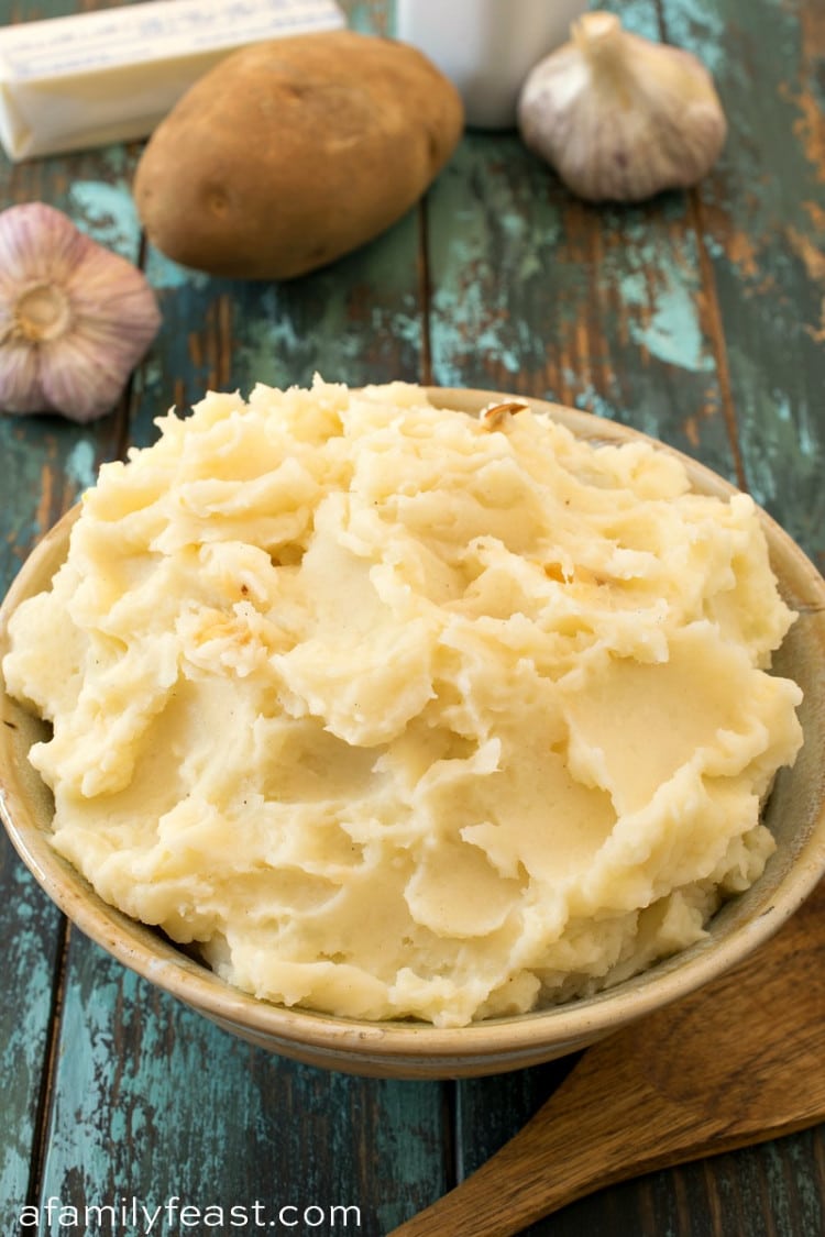 How to Make the Best Garlic Mashed Potatoes A Family Feast®