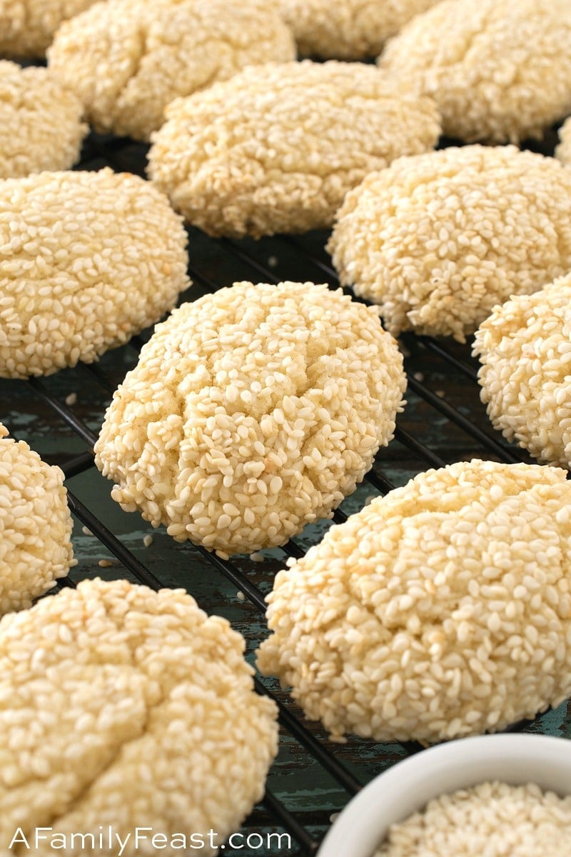 Italian Sesame Seed Cookies 