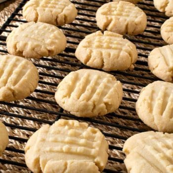 4 Ingredient Shortbread Cookies