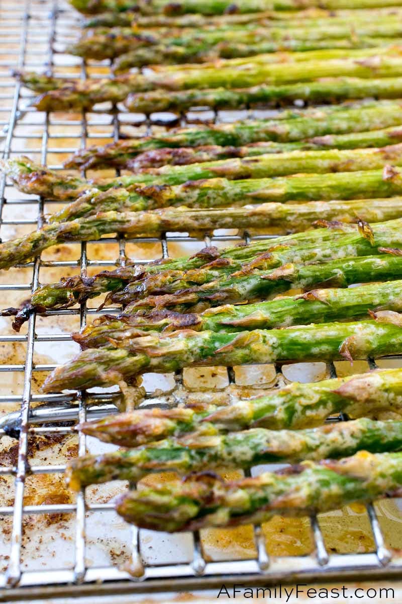 Roasted Asparagus is a delicious side dish with any meal. Marinate the asparagus ahead of time, broil it in the oven for just a few minutes! Roasted Asparagus