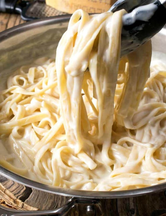 Fettuccine Alfredo