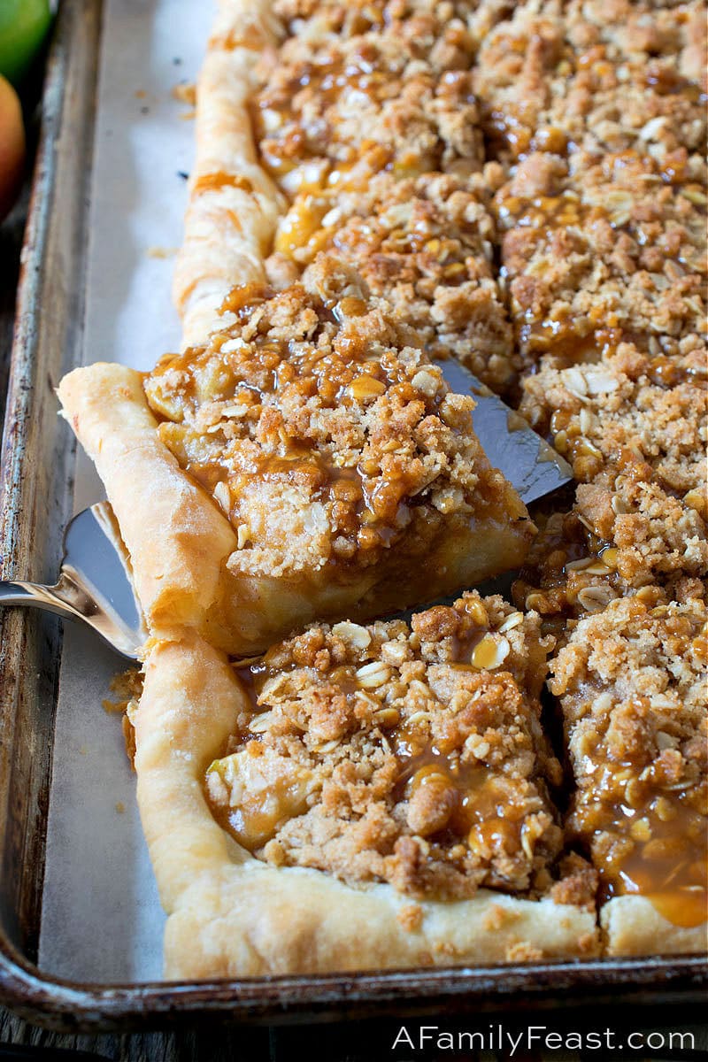 Apple Crisp Pizza