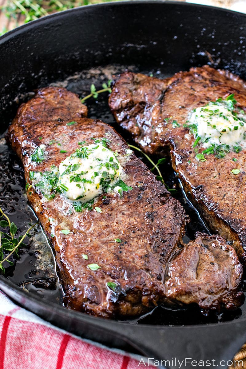 How to Cook Steak in a Pan (Perfect Recipe) - CucinaByElena