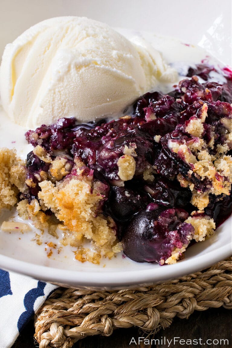 Oatmeal Almond Blueberry Crisp