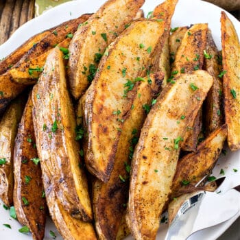 Crispy Oven-Roasted Potato Wedges