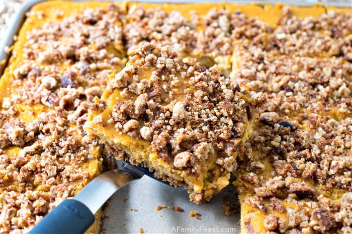 Pumpkin Streusel Slab Pie