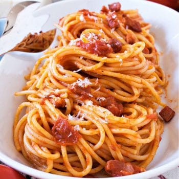 Spaghetti all'Amatriciana - A Family Feast