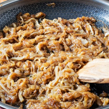 How to Make Caramelized Onions - A Family Feast