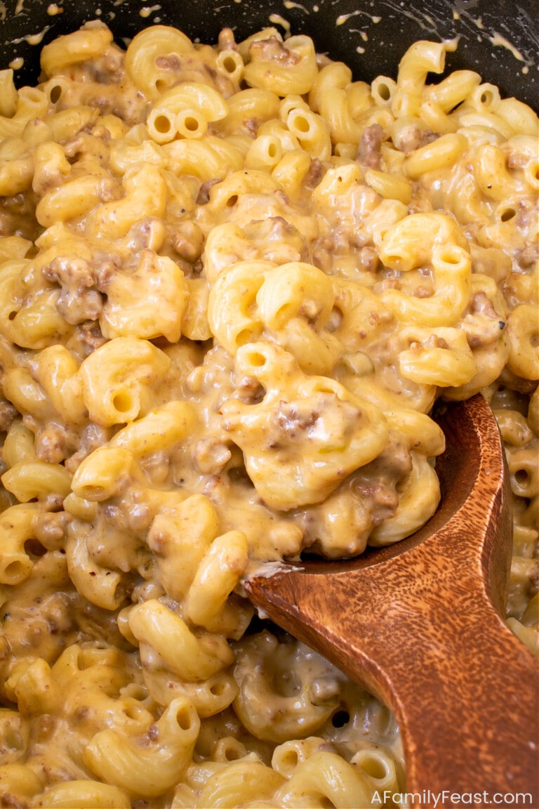 Sloppy Joe Mac and Cheese - A Family Feast