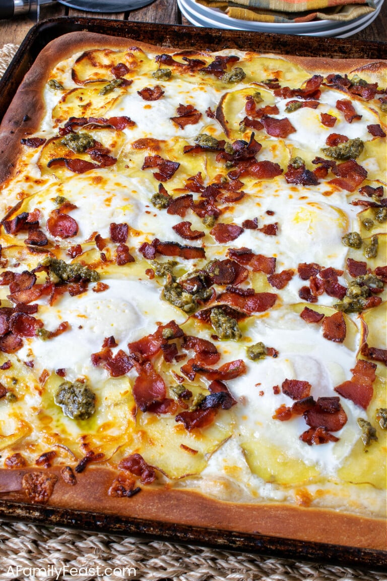 Breakfast Pizza - A Family Feast