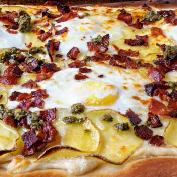 Breakfast Pizza - A Family Feast